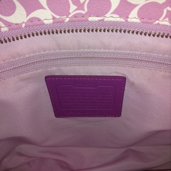Cute Coach purse - Picture 5 of 8